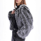 Damen Plush-Cropped-Jacke mit elegantem Fellbesatz R&B