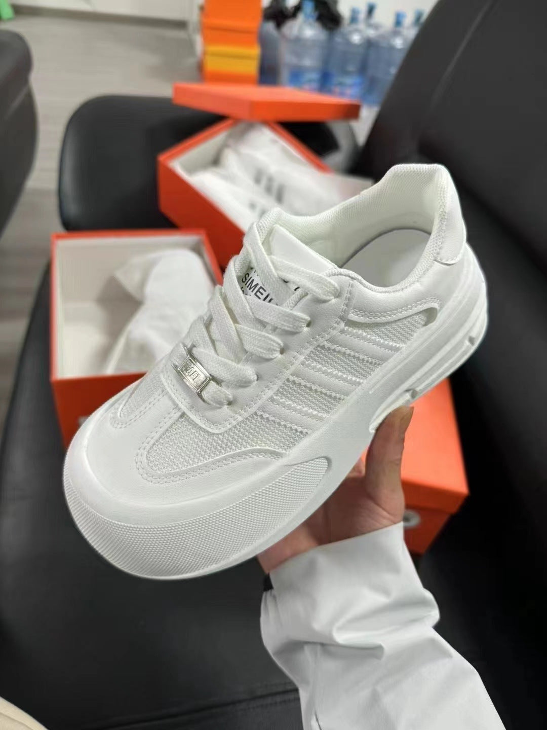 Damen Komfortable Sneakers mit rutschfester Sohle und atmungsaktivem Mesh-Obermaterial R&B