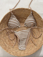 Damen Triangel-Bikini-Set mit verstellbaren Trägern und verspieltem Muster