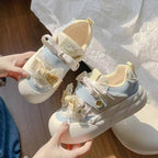 Damen Sportliche Sneaker mit einzigartigen Dekorationselementen R&B