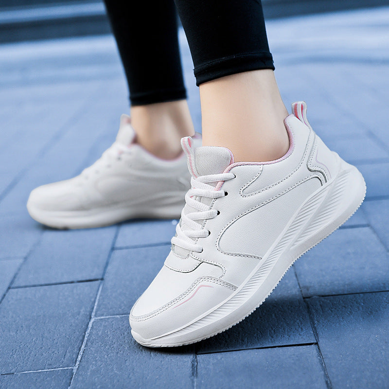 Damen Sportliche Schnür-Sneaker mit dämpfender Sohle und atmungsaktiver Konstruktion