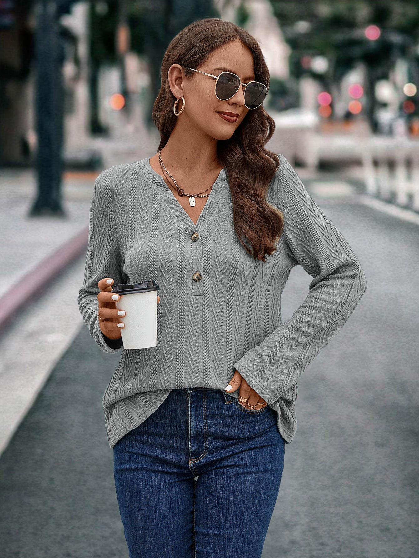 Damen Langarmbluse mit strukturiertem Muster und Knopfdetail R&B