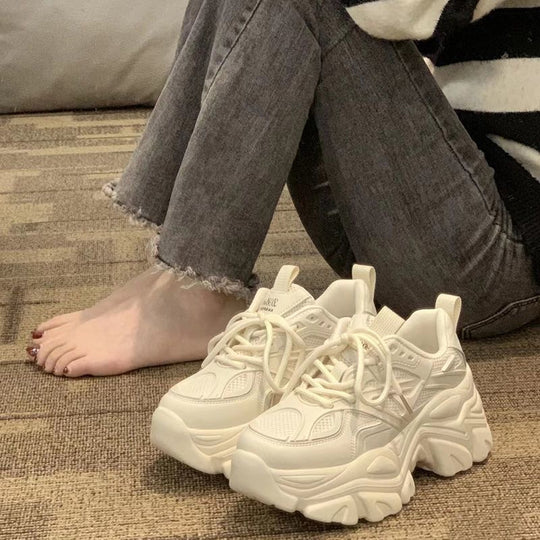 Damen Chunky Sneakers mit innovativem Sohlenprofil und atmungsaktiver Obermaterialstruktur R&B