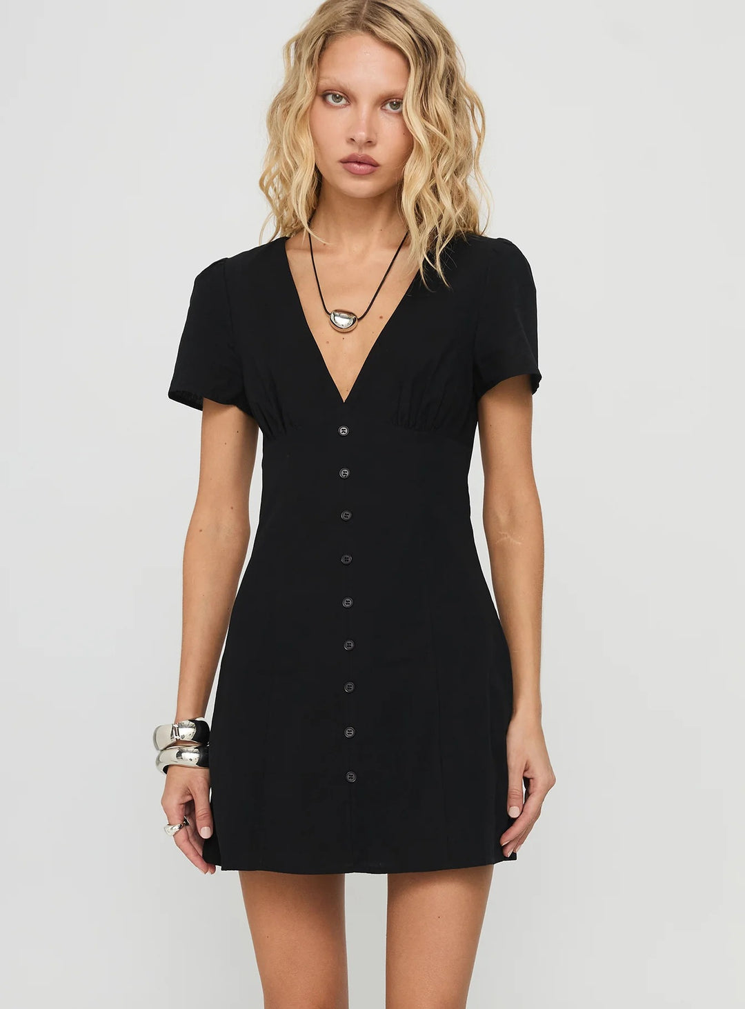 Damen Kurzärmeliges Kleid mit V-Ausschnitt und Knopfleiste R&B