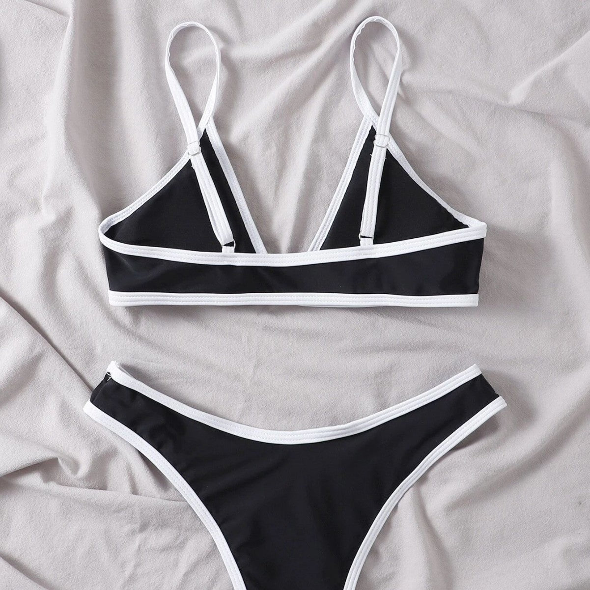 Damen Triangel-Bikini mit kontrastierenden Details R&B