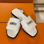 Damen Elegante Pantoletten mit dekorativen Riemen und komfortablem Fußbett R&B