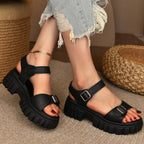 Damen moderne Plateausandalen mit verstellbarem Riemen und trendigem Design R&B