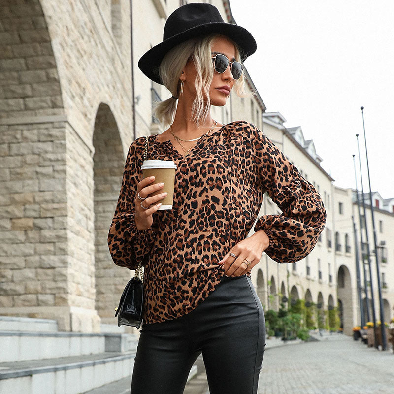 Damen Bluse im trendy Animal-Print-Design mit lässigen Volantärmeln R&B