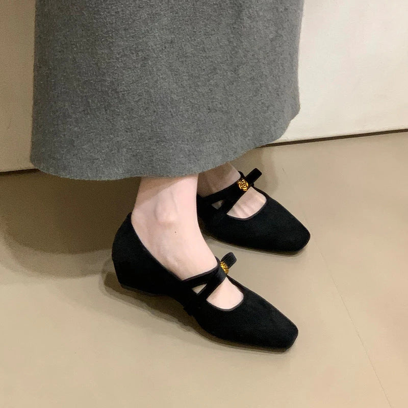 Damen Halbschuhe mit elegantem Riemen und angenehm gepolstertem Fußbett R&B