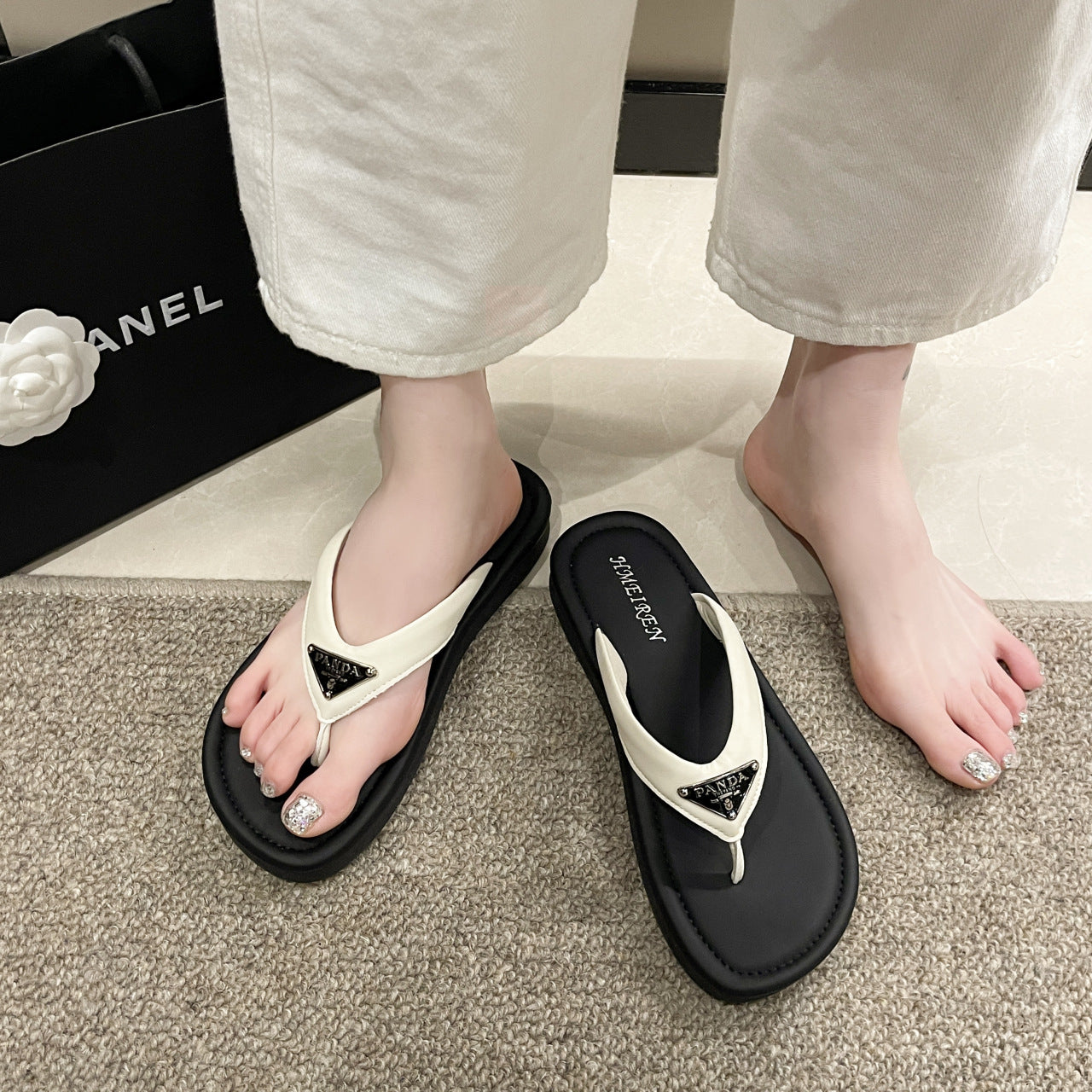 Damen Elegante Flip-Flops mit dekorativem Riemendesign und rutschfester Sohle EB