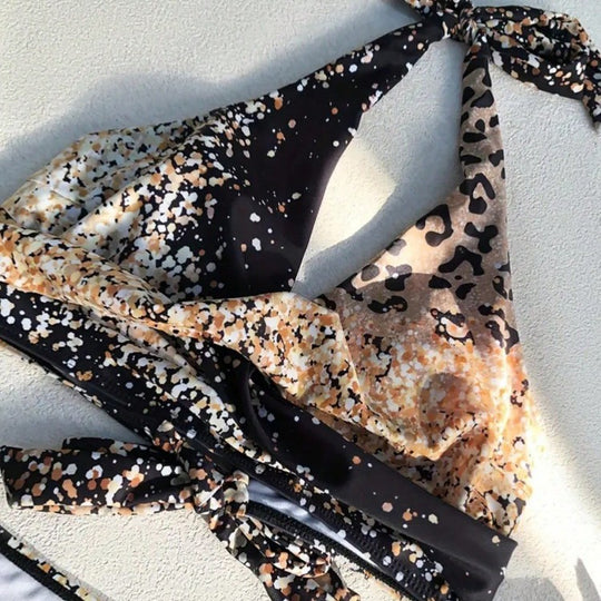 Damen Hochtailliertes Bikiniset mit verspieltem Knoten und schimmernden Akzenten R&B