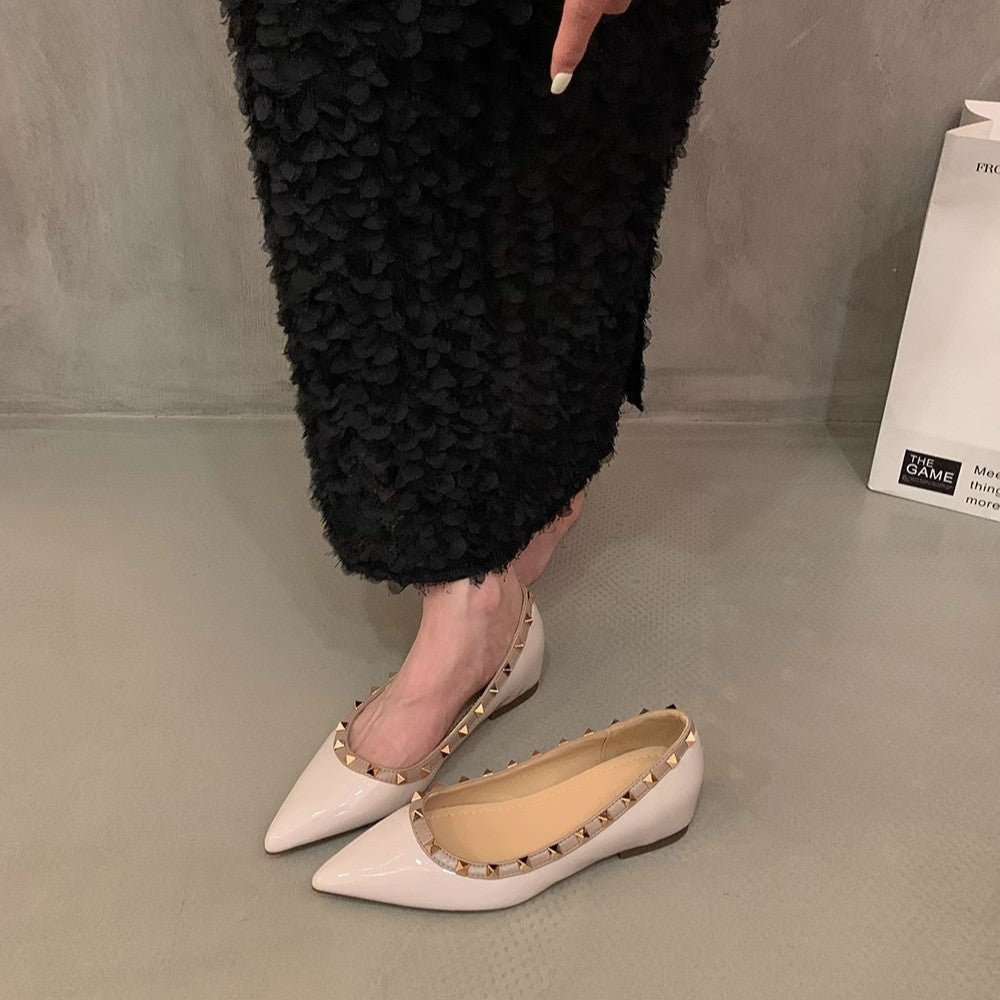Damen elegante Ballerinas mit modischen Nietenakzenten und komfortabler Innensohle R&B