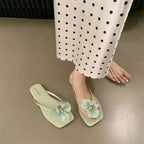 Damen Flip-Flops mit floralem Applikationsdesign EB