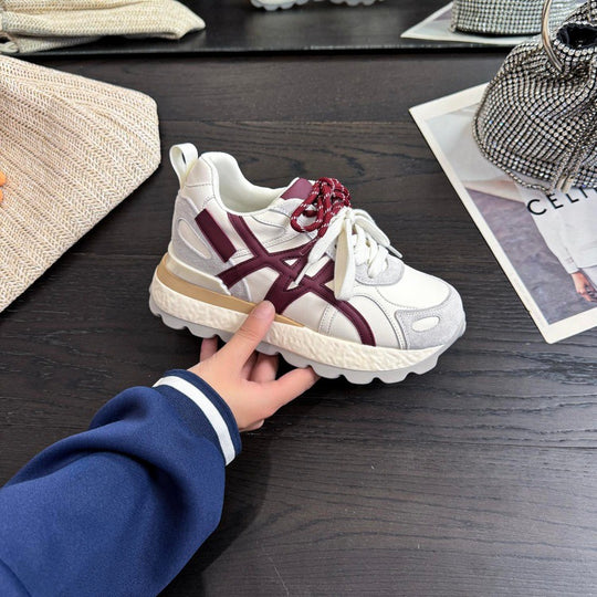 Damen Sportliche Sneakers mit dicker Laufsohle und eleganten Wildleder-Detail R&B