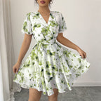 Damen Wickelkleid mit floralem Muster und schwingendem Rock R&B