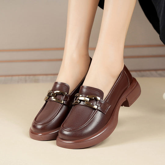 Damen Elegante Mokassins mit goldenen Schmuckdetails und komfortablem Blockabsatz R&B
