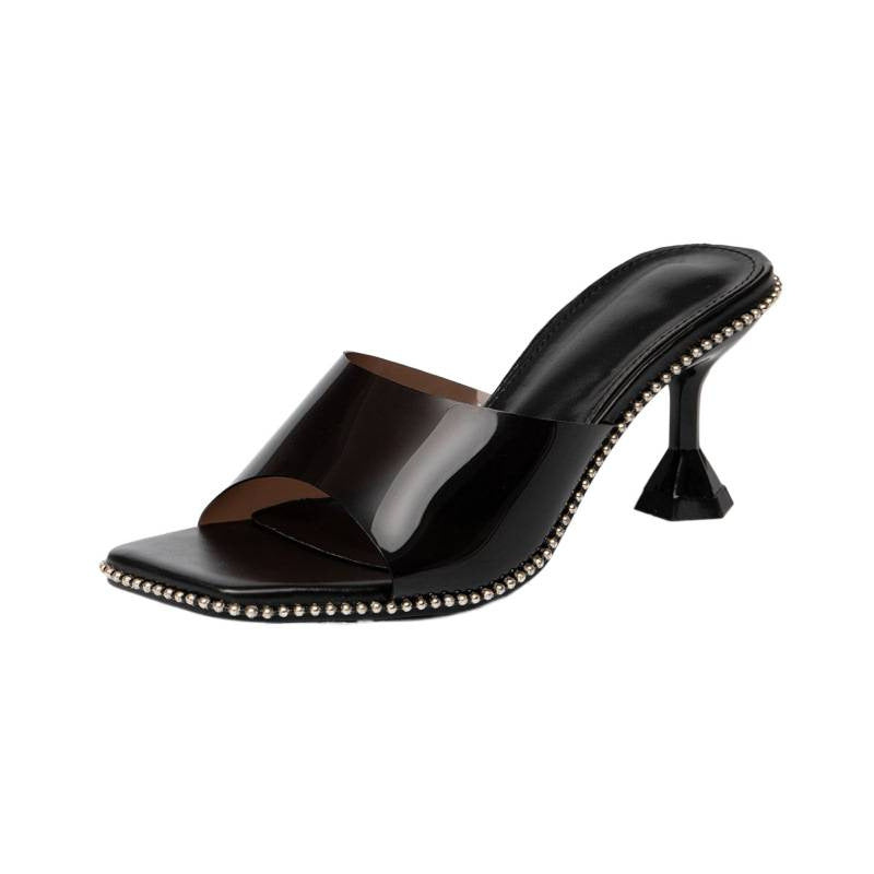 Damen elegante Mules mit glänzendem Material und funkelnden Perlendetails R&B