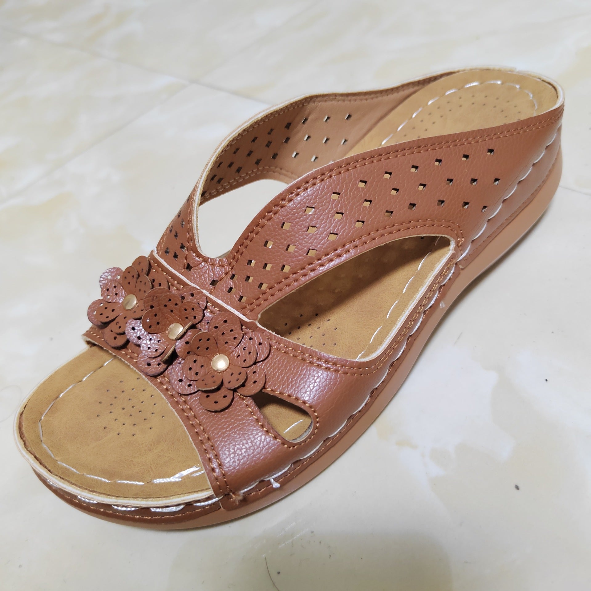 Damen Komfortable Sandalen mit floralem Design und atmungsaktivem Obermaterial R&B