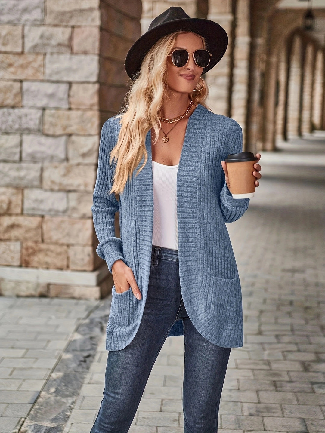 Damen Strickjacke mit lässigem Schnitt und praktischen Taschen R&B