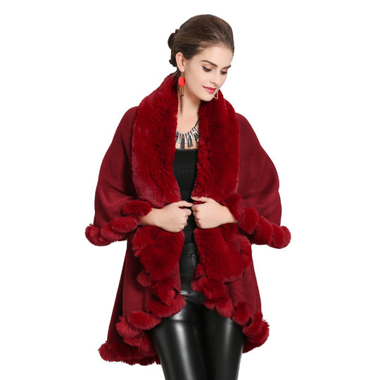 Damen Kapuzenponcho mit luxuriösem Fellkragen und eleganter Umrandung R&B