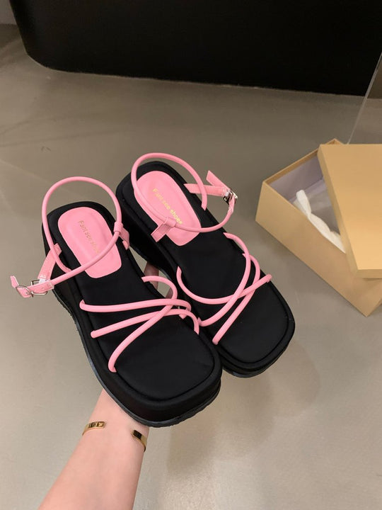 Damen Plattform-Sandalen mit verstellbarem Riemen und elegantem Metallic-Akzent R&B