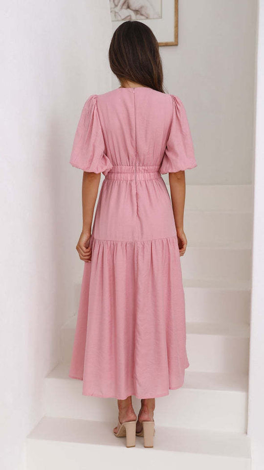 Damen Maxikleid mit tiefem V-Ausschnitt und schwingendem Rock R&B
