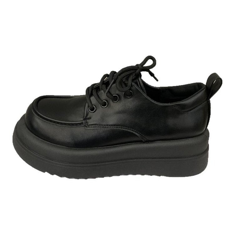 Damen modische Sneaker im urbanen Stil mit robustem Sohlenprofil und eleganten Details R&B