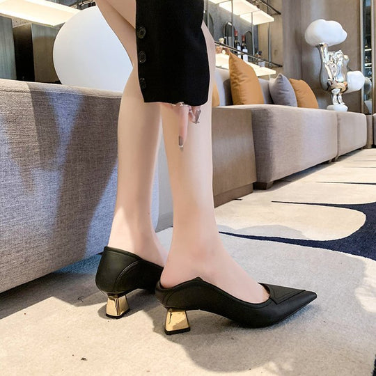 Damen elegante Pumps mit goldfarbenem Blockabsatz R&B