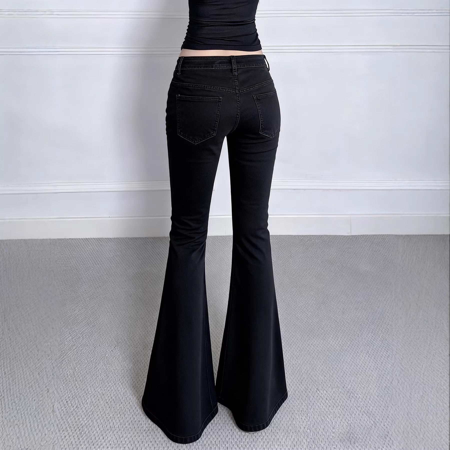 Damen Hochtaillierte Flared Jeans mit praktischen Taschen R&B