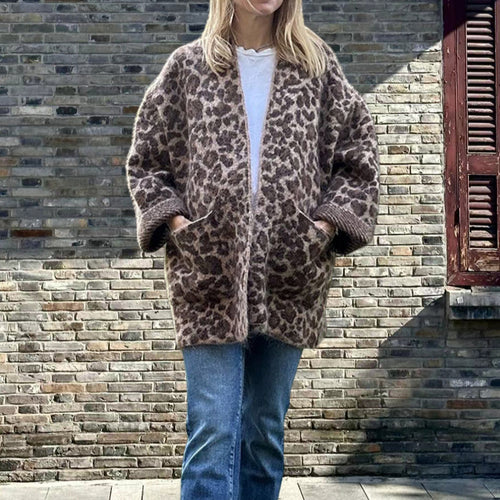 Damen Kuschelige Strickjacke im Leo-Design mit oversized Passform R&B