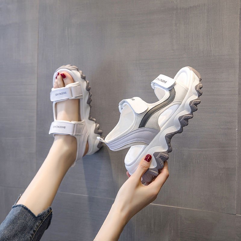 Damen Sportliche Sandalen mit verstellbarem Klettverschluss und rutschfester Sohle EB