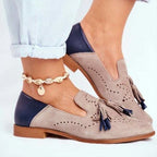 Damen Modische Slipper mit eleganten Quasten und perforiertem Design