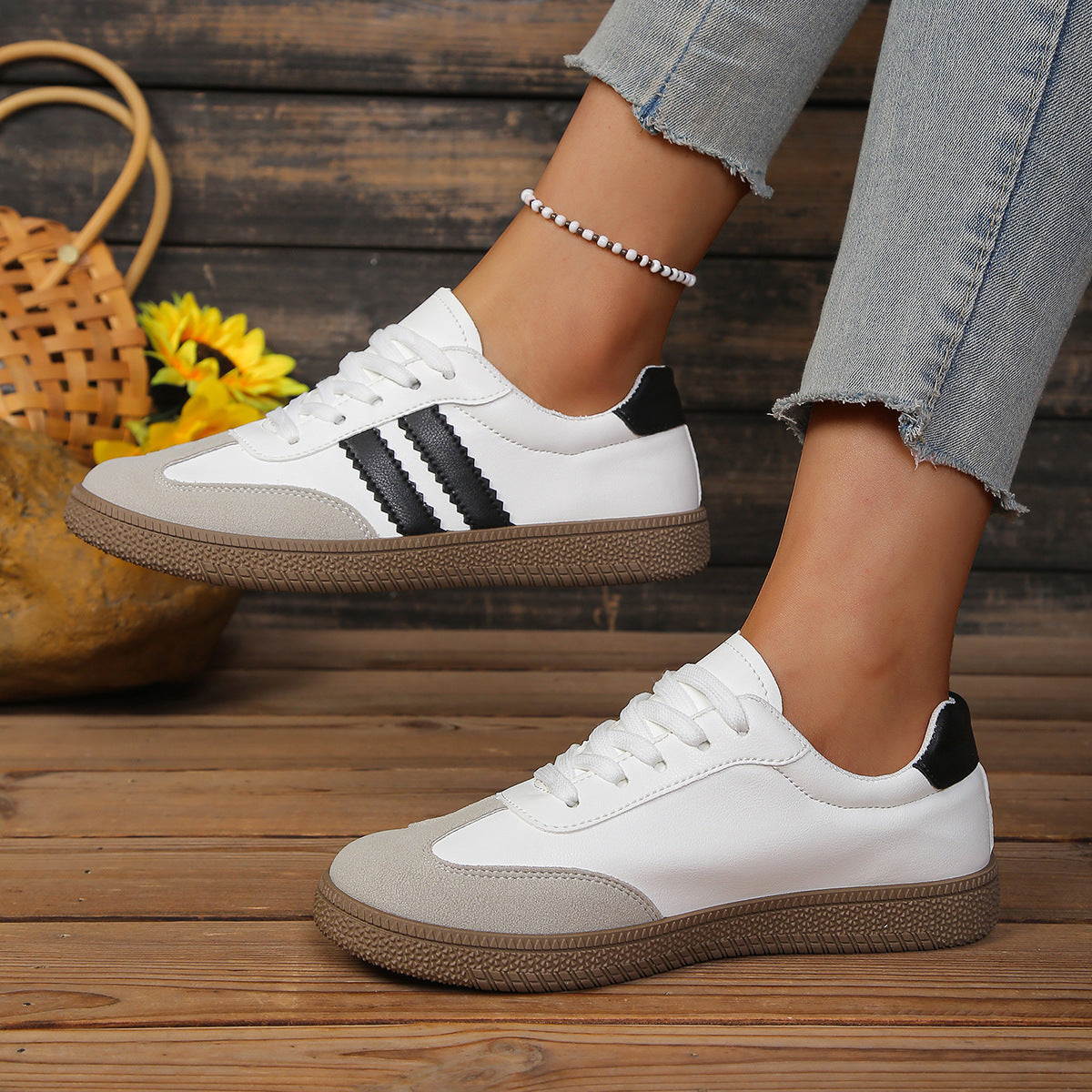 Damen Sportliche Sneakers mit komfortabler Sohle und trendigen Details R&B