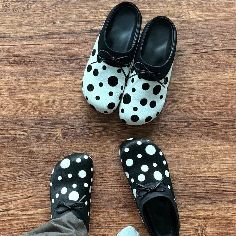 Damen bequeme Pantoletten mit trendigem Punktedesign R&B