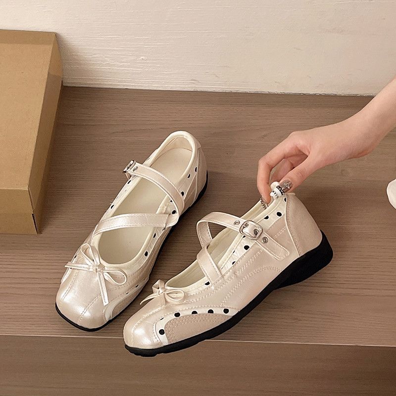 Damen Komfortable Ballerinas mit dekorativem Riemchen R&B