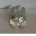 Damen Sandalen mit floralen Akzenten und elegantem Design R&B