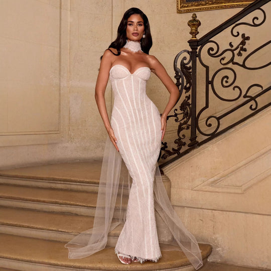 Damen Hochzeitskleid mit elegantem trägerlosen Design und luxuriösem Tüllabschluss R&B