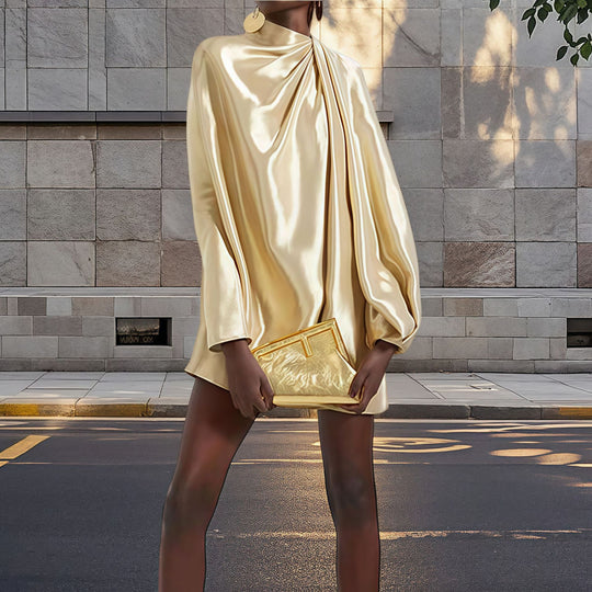 Damen Elegantes satiniertes Minikleid mit asymmetrischem Schnitt und Raffungen R&B