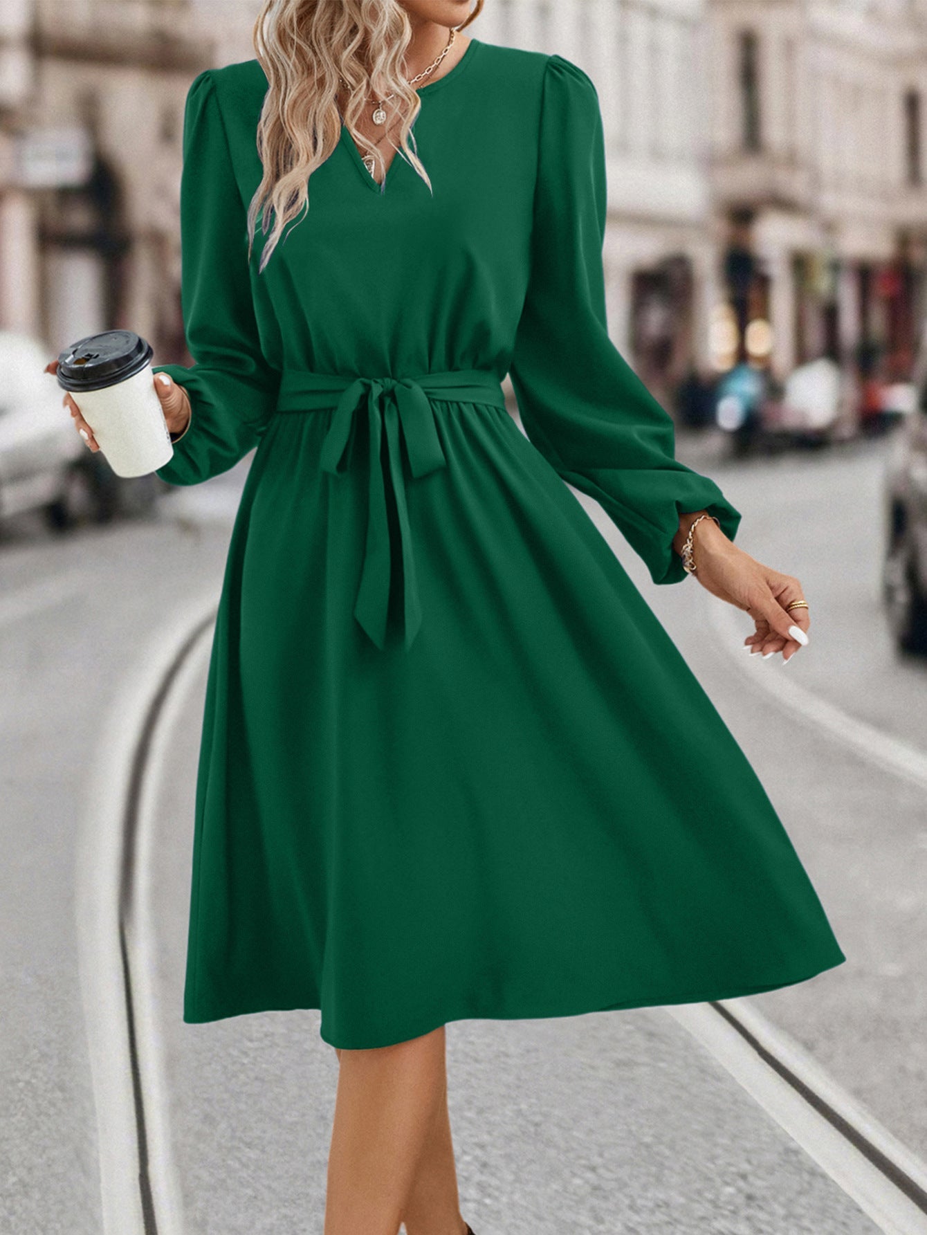 Damen Kleid mit V-Ausschnitt, Taillengürtel und eleganten langen Ärmeln R&B
