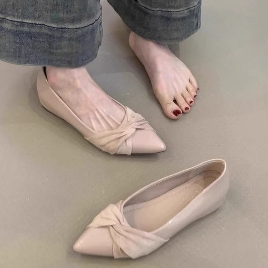 Damen spitze Pumps mit kunstvollem Knoten aus feinem Satin R&B