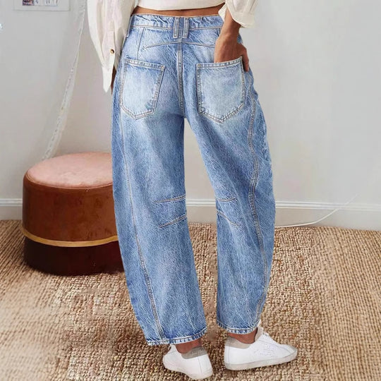 Damen weit geschnittene Denim-Jeans mit hohem Bund und modernen Designdetails R&B