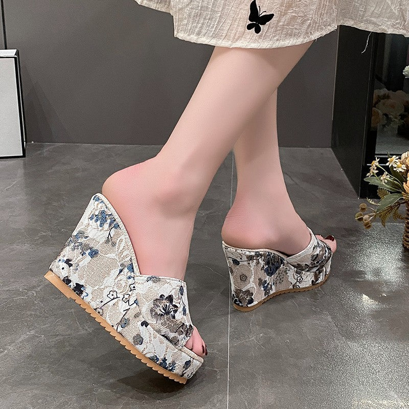 Damen Wedge-Sandalen mit floralem Design und komfortabler Fußbettung R&B