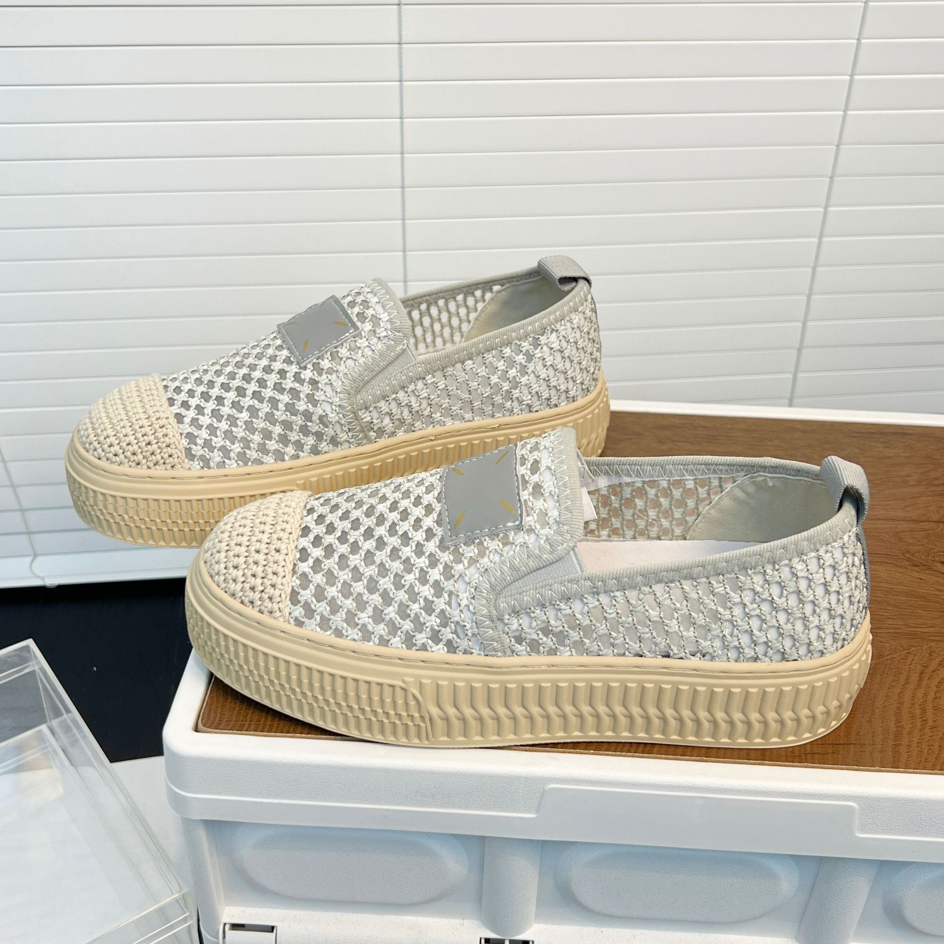 Damen GR&Blümte Slipper mit funkelnder Schnallenverzierung R&B