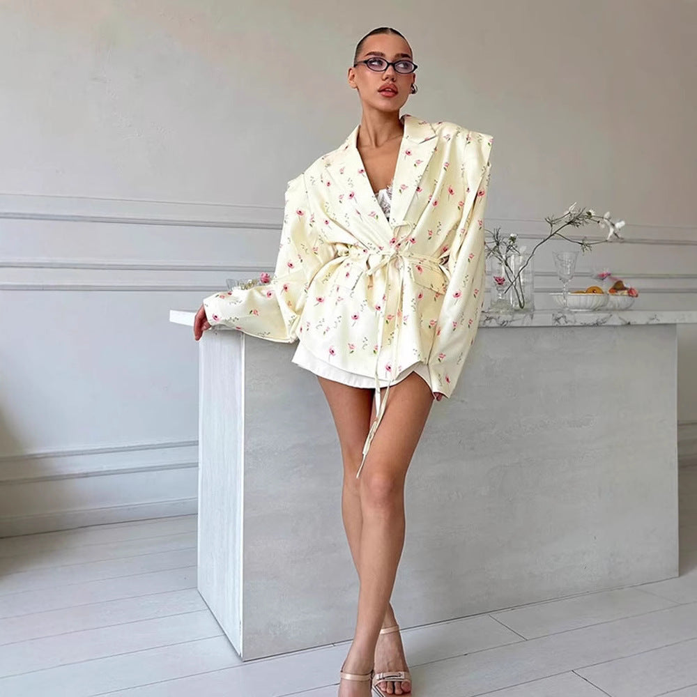 Damen elegante Blazerjacke mit floralem Design und Taillengürtel R&B