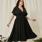 Damen Maxikleid mit elegantem Wickeldesign und fließendem Saum R&B