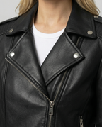 Steppjacke Damen Übergang mit Ziernähten und Reißverschlüssen