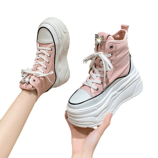 Damen nan Plateau-Sneaker mit hohem Schaft, Schnürung und Schmetterling-Brosche R&B