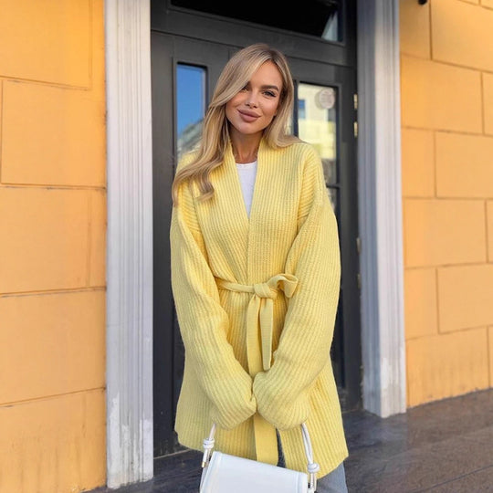 Damen Luxuriöse Strickjacke mit Gürtel R&B