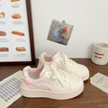 Damen Sneakers mit verspielten Karomustern und dämpfender Sohle