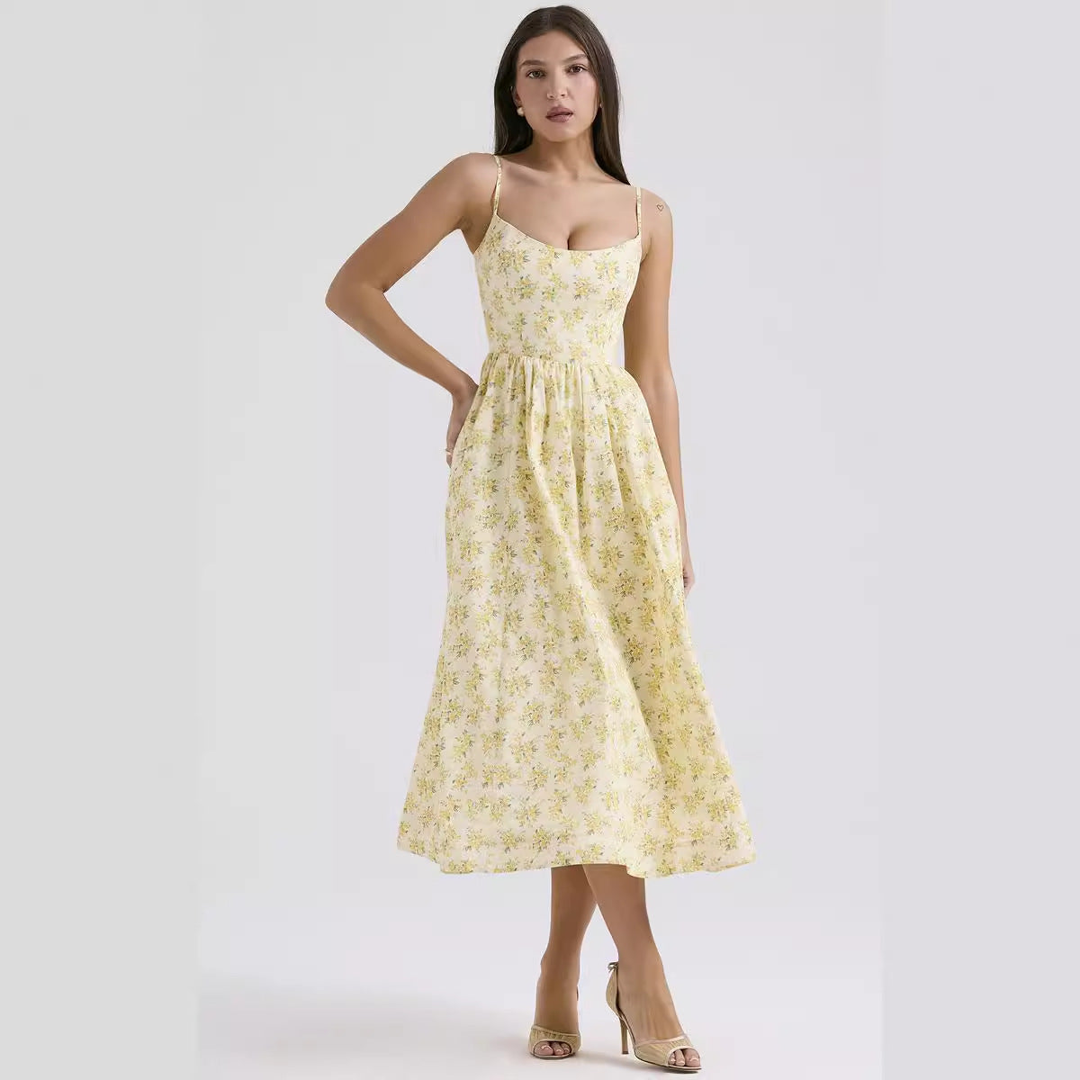 Damen Midi-Kleid mit elegantem Blumenmuster und zartem Taillenzug R&B